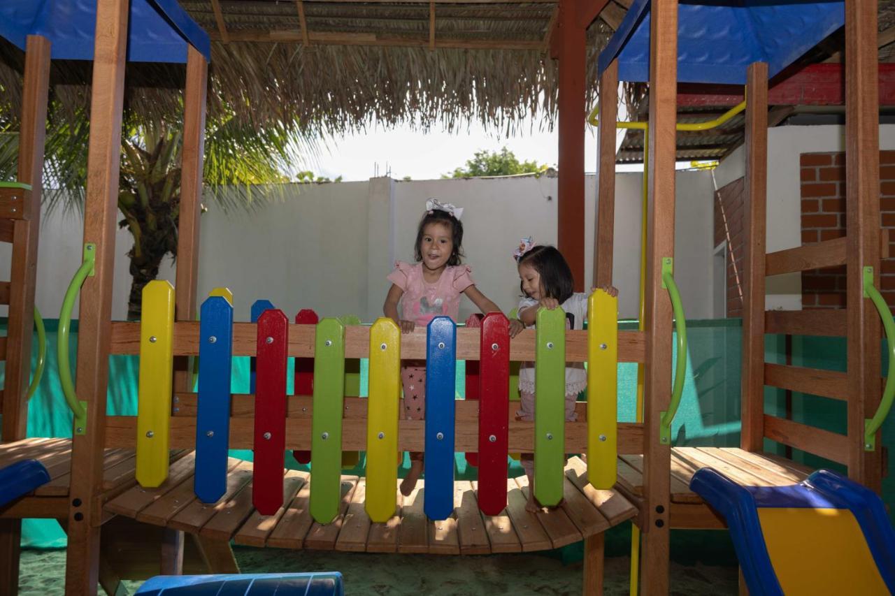 Los Gavilanes Hotel Pucallpa Exterior foto